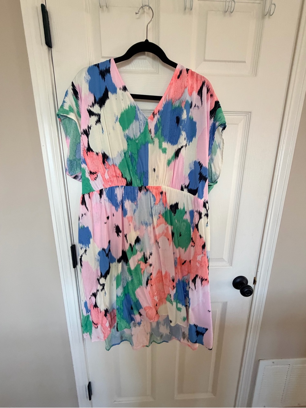 Ava & Viv Pastel Abstract Print V-Neck Dress in Pink, Blue & Green